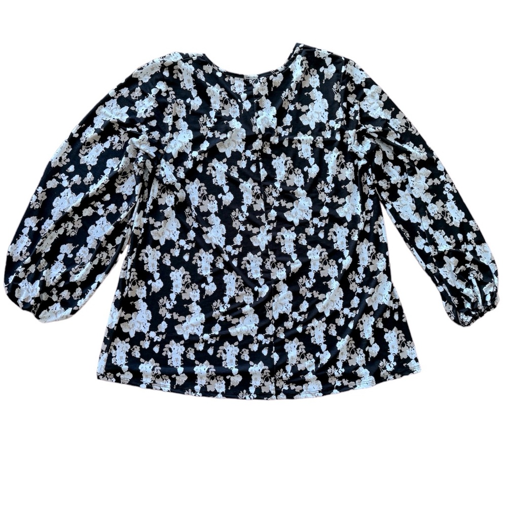 Flower Blouse - Picture 3 of 4